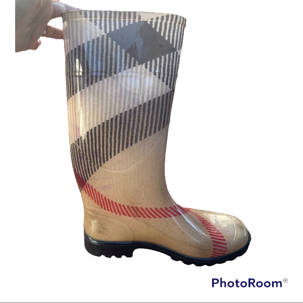 Burberry Rubber Rain Boots size 39 (8.5) flaws - Picture 5 of 7